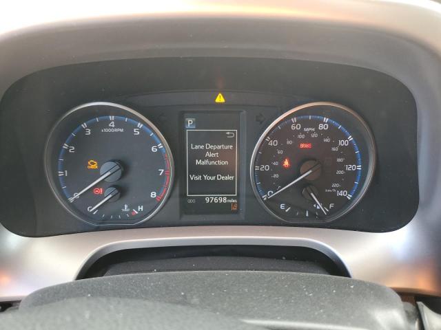 Photo 9 from auction – 2017 TOYOTA RAV4 LE with VIN JTMZFREV3HJ709526