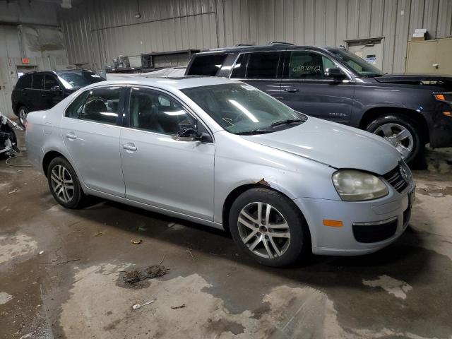Photo 4 from auction – 2006 VOLKSWAGEN JETTA 2.5 with VIN 3VWDF81K76M650056
