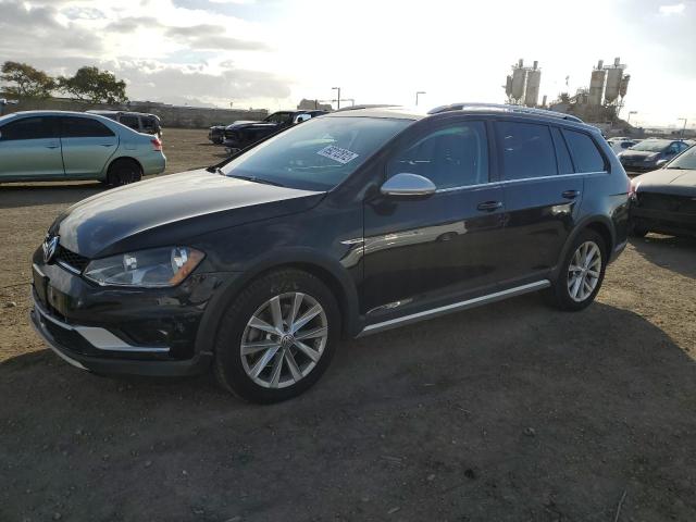 VOLKSWAGEN GOLF ALLTR 2017 with VIN 3VWH17AU2HM522631 - Photo from auction