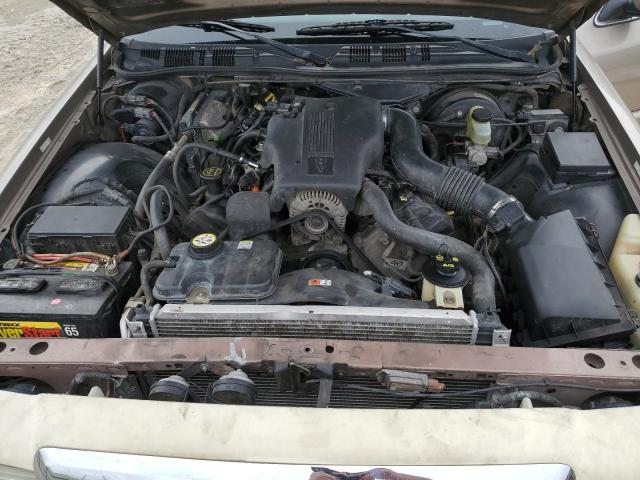 Photo 11 from auction – 2004 MERCURY GRAND MARQ with VIN 2MEFM75W54X607232