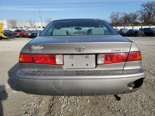 Photo 6 from auction – 2000 TOYOTA CAMRY CE with VIN 4T1BG22K9YU707080