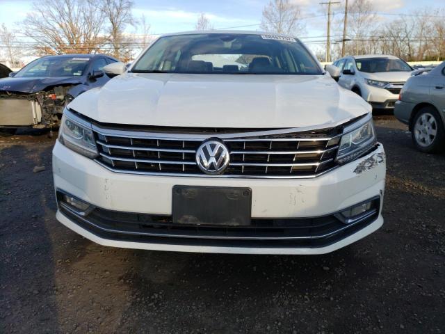 Photo 5 from auction – 2017 VOLKSWAGEN PASSAT SEL with VIN 1VWCT7A38HC027489