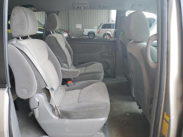 Photo 11 from auction – 2010 TOYOTA SIENNA LE with VIN 5TDKK4CC4AS312353