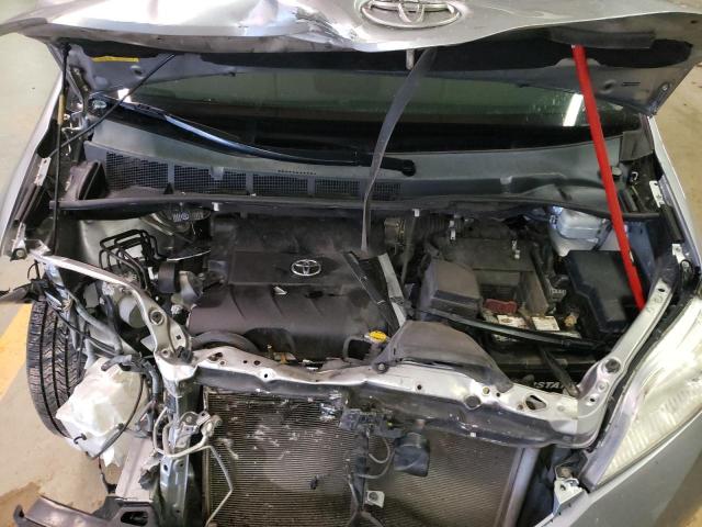 Photo 12 from auction – 2011 TOYOTA SIENNA XLE with VIN 5TDYK3DC0BS004388