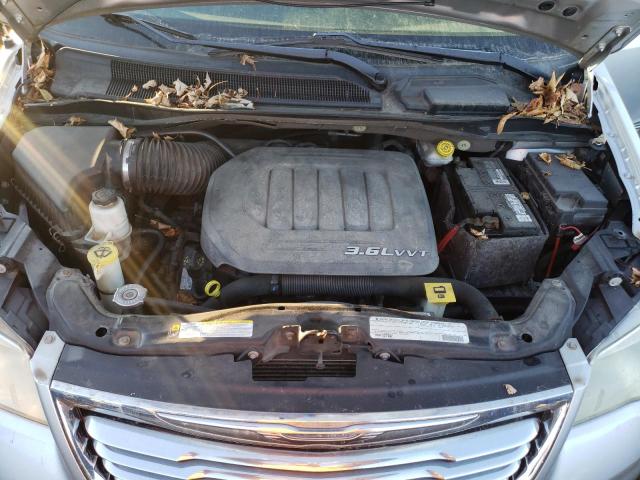 Photo 12 from auction – 2011 CHRYSLER TOWN & COU with VIN 2A4RR5DGXBR780092