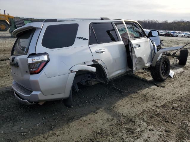 Photo 3 from auction – 2018 TOYOTA 4RUNNER SR with VIN JTEBU5JR2J5524242