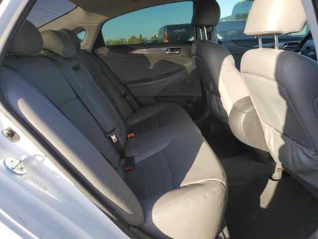 Photo 10 from auction – 2015 HYUNDAI SONATA HYB with VIN KMHEC4A48FA124456