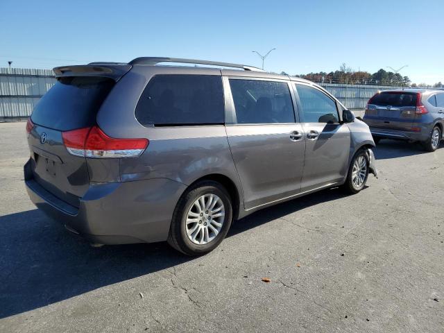 Photo 3 from auction – 2014 TOYOTA SIENNA XLE with VIN 5TDYK3DC0ES406934