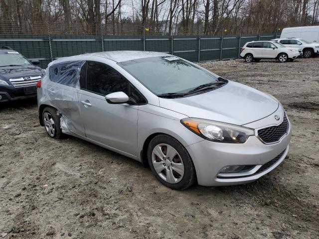 Photo 4 from auction – 2016 KIA FORTE LX with VIN KNAFK5A80G5547768