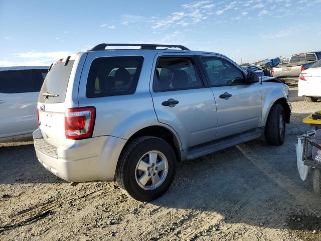 Photo 3 from auction – 2011 FORD ESCAPE XLT with VIN 1FMCU0D77BKA50258