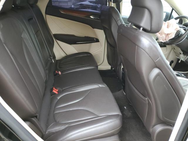 Photo 11 from auction – 2016 LINCOLN MKC RESERV with VIN 5LMCJ3C94GUJ15556