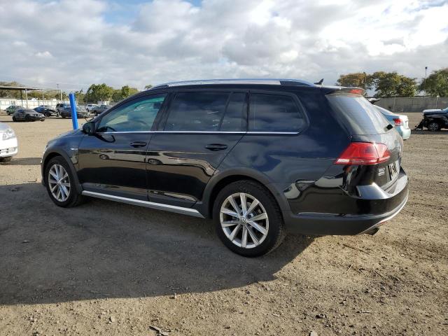 Photo 2 from auction – 2017 VOLKSWAGEN GOLF ALLTR with VIN 3VWH17AU2HM522631