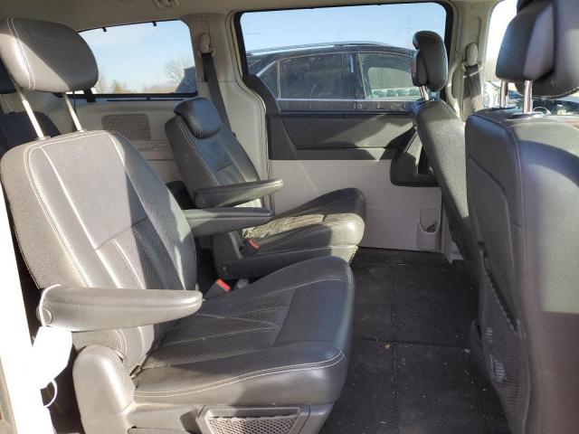 Photo 11 from auction – 2010 CHRYSLER TOWN & COU with VIN 2A4RR8D1XAR456961