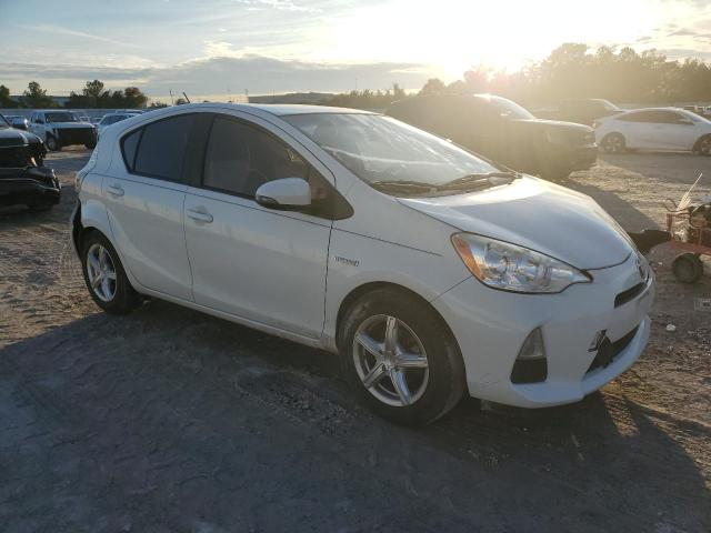 Photo 4 from auction – 2014 TOYOTA PRIUS C with VIN JTDKDTB36E1563867