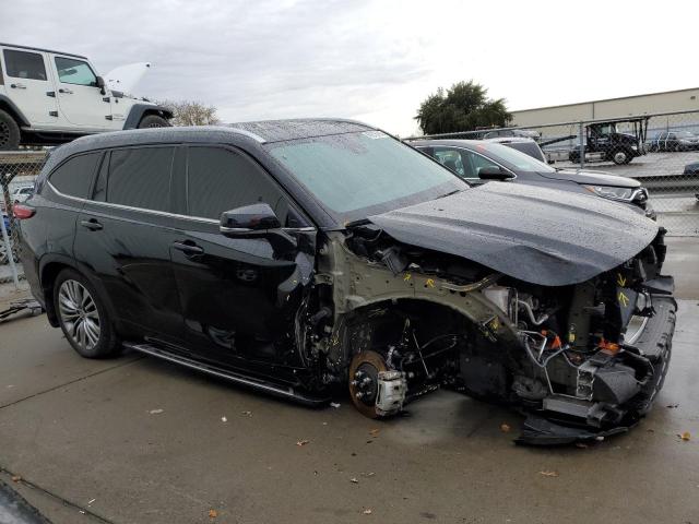 Photo 4 from auction – 2021 TOYOTA HIGHLANDER with VIN 5TDFZRBH7MS114183