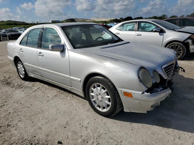 Photo 4 from auction – 2000 MERCEDES-BENZ E 320 with VIN WDBJF65J8YB156826