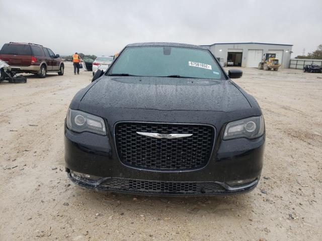 Photo 5 from auction – 2016 CHRYSLER 300 S with VIN 2C3CCAGG3GH244510