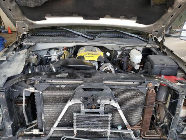 Photo 11 from auction – 2004 CHEVROLET SILVERADO with VIN 2GCEK13T641370584