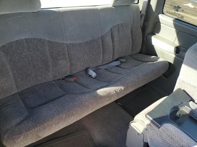 Photo 10 from auction – 1999 CHEVROLET SILVERADO with VIN 1GCEK19T8XE126042