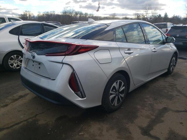 Photo 3 from auction – 2017 TOYOTA PRIUS PRIM with VIN JTDKARFP5H3067315