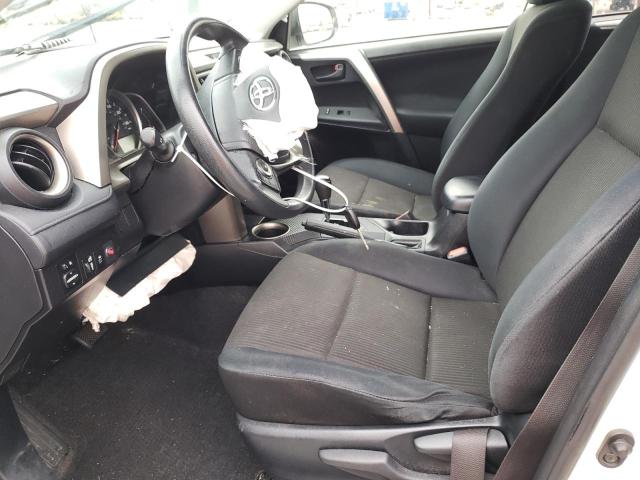 Photo 7 from auction – 2014 TOYOTA RAV4 LE with VIN JTMZFREV0EJ020376