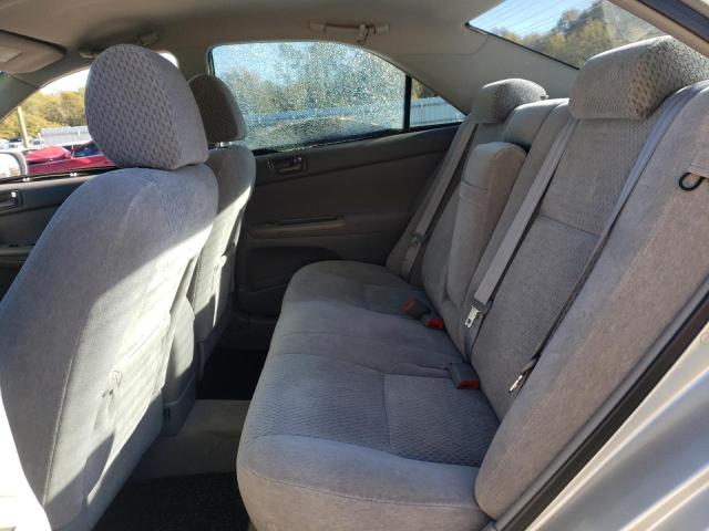 Photo 10 from auction – 2004 TOYOTA CAMRY LE with VIN 4T1BF32K64U569386