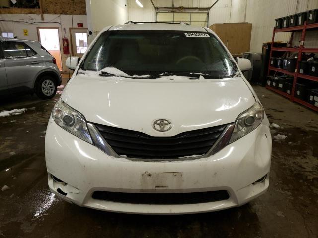 Photo 5 from auction – 2011 TOYOTA SIENNA LE with VIN 5TDKK3DC6BS032752