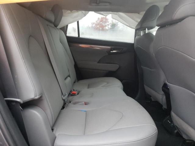 Photo 11 from auction – 2021 TOYOTA HIGHLANDER with VIN 5TDDZRBH3MS071193