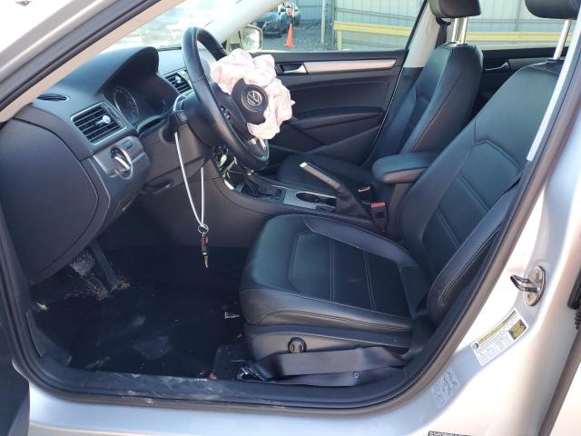 Photo 7 from auction – 2014 VOLKSWAGEN PASSAT SE with VIN 1VWBT7A35EC093392