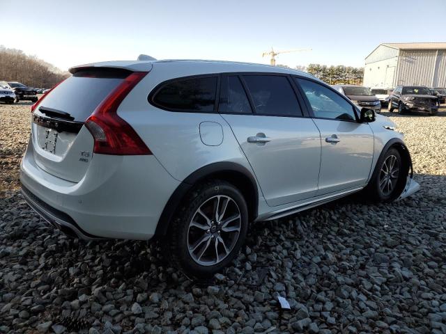 Photo 3 from auction – 2015 VOLVO V60 CROSS with VIN YV4612HK7F1001526