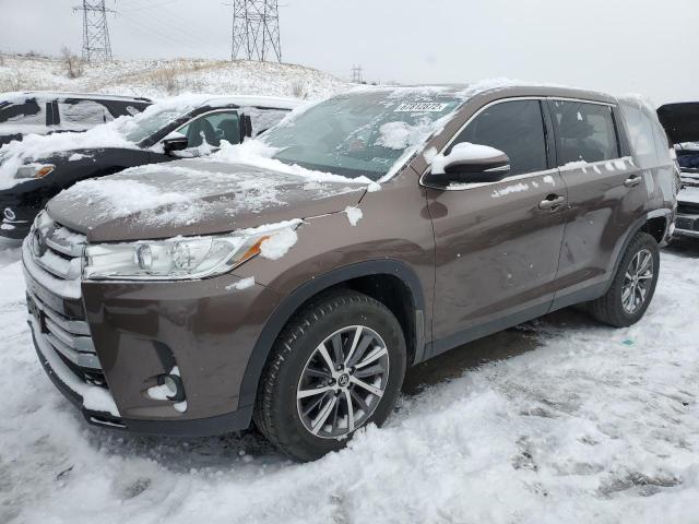 TOYOTA HIGHLANDER 2019 with VIN 5TDJZRFH0KS940813 - Photo from auction