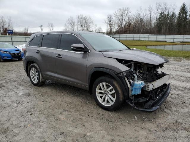 Photo 4 from auction – 2016 TOYOTA HIGHLANDER with VIN 5TDBKRFH4GS268125