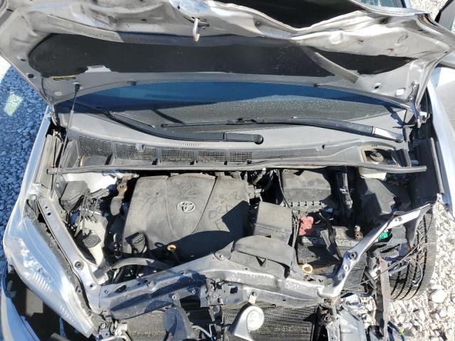 Photo 12 from auction – 2018 TOYOTA SIENNA LE with VIN 5TDKZ3DC1JS945719