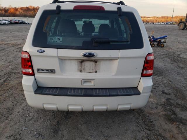 Photo 6 from auction – 2010 FORD ESCAPE XLS with VIN 1FMCU0C79AKA52223