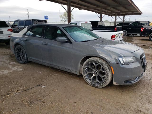 Photo 4 from auction – 2017 CHRYSLER 300 S with VIN 2C3CCABG3HH663403