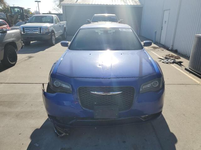 Photo 5 from auction – 2018 CHRYSLER 300 S with VIN 2C3CCAGGXJH250344