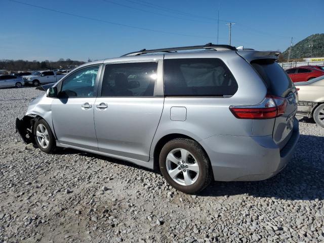 Photo 2 from auction – 2018 TOYOTA SIENNA LE with VIN 5TDKZ3DC1JS945719