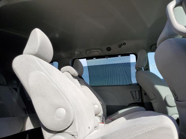 Photo 11 from auction – 2012 TOYOTA SIENNA LE with VIN 5TDKK3DC1CS243942