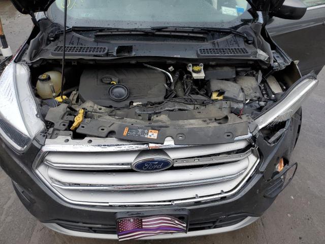 Photo 11 from auction – 2017 FORD ESCAPE SE with VIN 1FMCU9GD5HUC17302