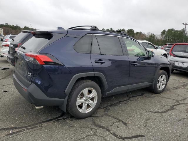 Photo 3 from auction – 2021 TOYOTA RAV4 XLE with VIN JTMP1RFV6MD071320