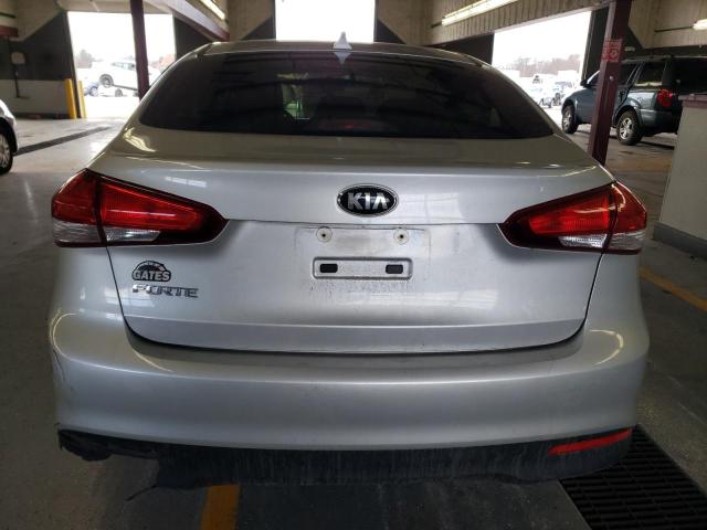 Zdjęcie 6 z aukcji – 2017 KIA FORTE LX z VIN 3KPFK4A70HE047409