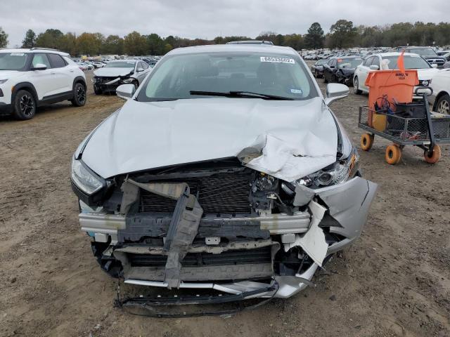 Photo 5 from auction – 2016 FORD FUSION SE with VIN 3FA6P0HD0GR331822