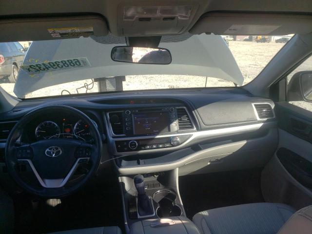 Photo 8 from auction – 2017 TOYOTA HIGHLANDER with VIN 5TDZZRFH4HS192742