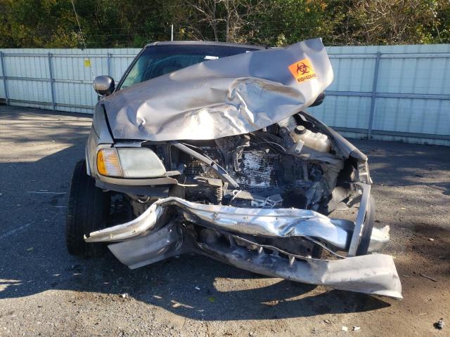 Photo 5 from auction – 2002 FORD F150 SUPER with VIN 1FTRW07L02KB50588