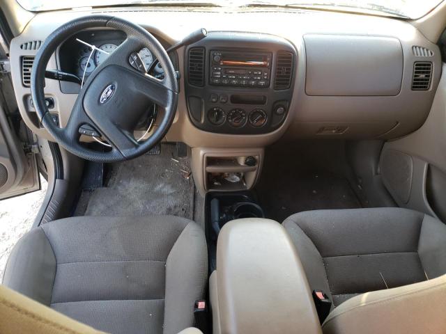 Photo 8 from auction – 2001 FORD ESCAPE XLT with VIN 1FMYU03151KB82520
