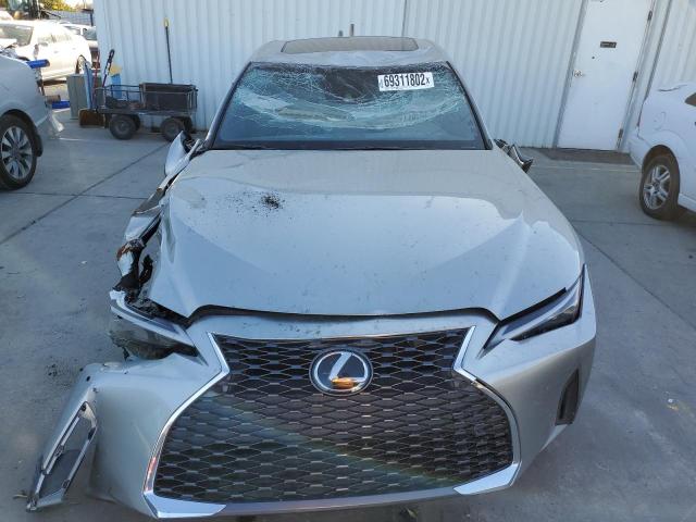 Photo 5 from auction – 2021 LEXUS IS 300 with VIN JTHC81F24M5043574