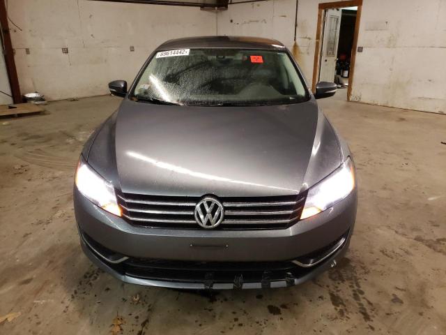 Photo 5 from auction – 2013 VOLKSWAGEN PASSAT S with VIN 1VWAP7A31DC025704