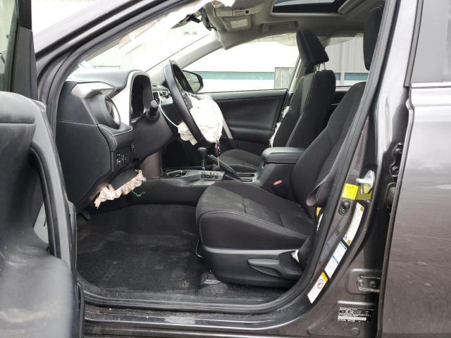 Photo 7 from auction – 2017 TOYOTA RAV4 XLE with VIN JTMRFREV0HJ121180