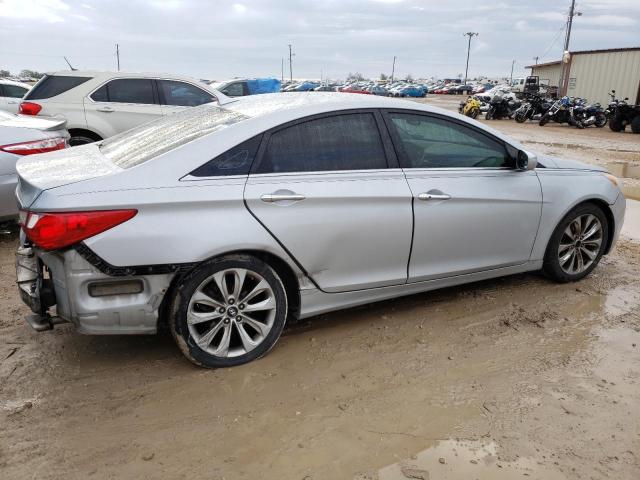 Photo 3 from auction – 2011 HYUNDAI SONATA SE with VIN 5NPEC4AC3BH050913