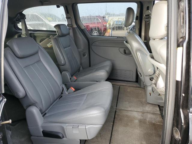 Photo 11 from auction – 2005 CHRYSLER TOWN & COU with VIN 2C8GP54L35R321358